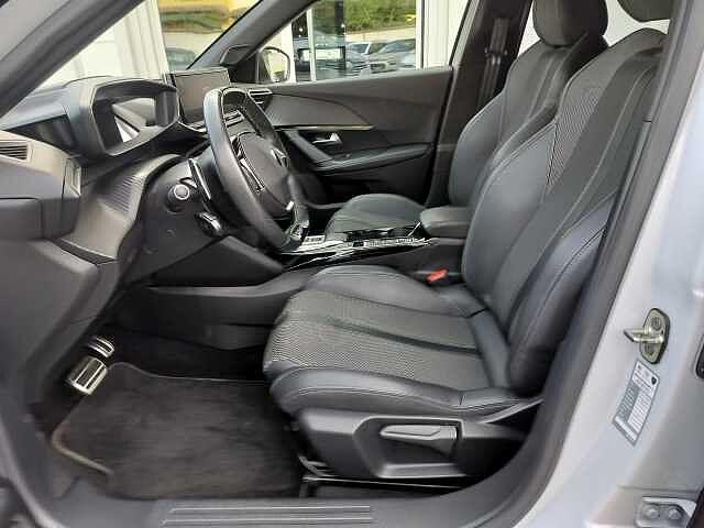 Peugeot 2008 BlueHDi 130 S&S EAT8 GT