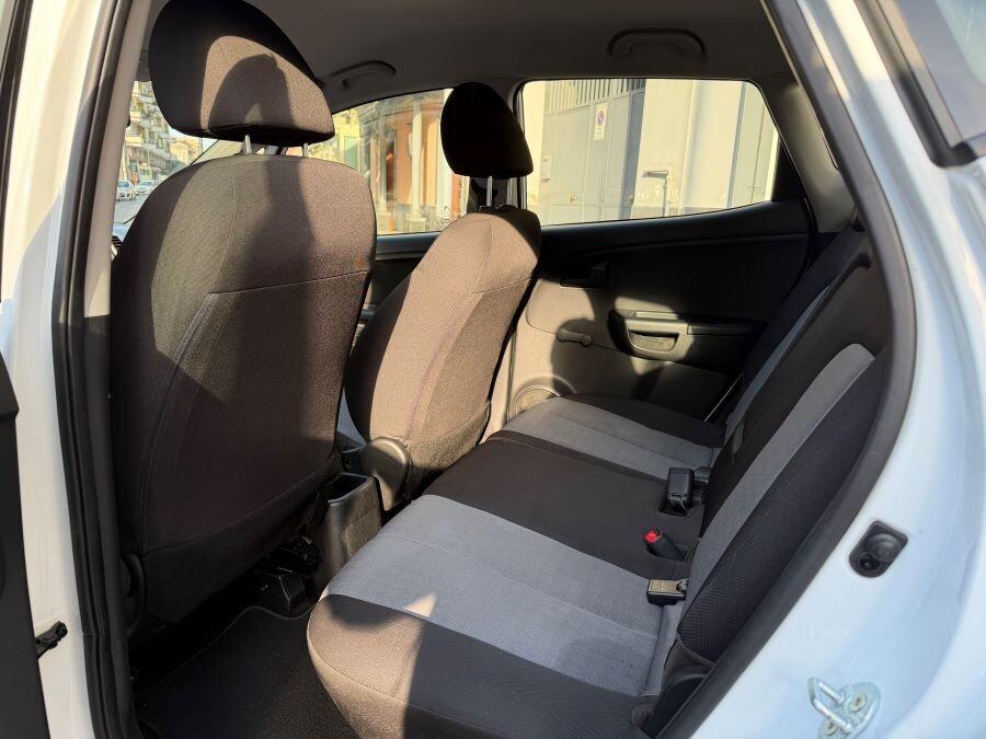 KIA VENGA 1.4 CRDI 90 CV STYLE CERTIFICATA NUOVA