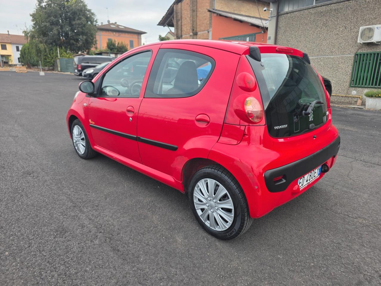 Peugeot 107 1.0 68CV 5p. Sweet Years