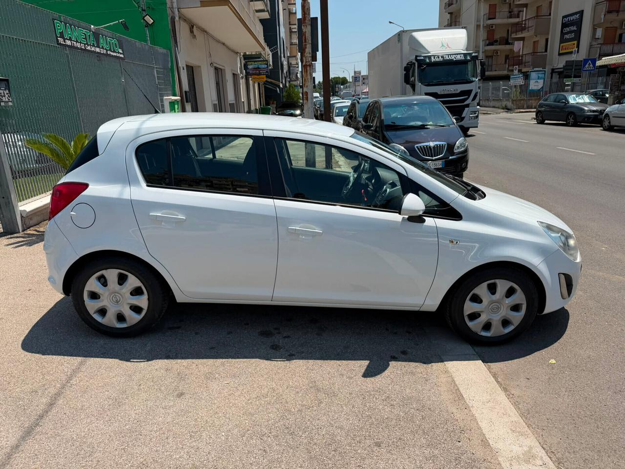 Opel Corsa 1.2 5 porte Elective