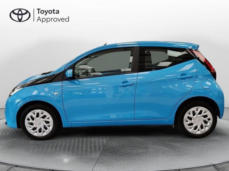 Toyota Aygo Connect 1.0 VVT-i 72 CV 5 porte x-play