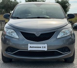 Lancia Ypsilon 1.2 69 CV 5 porte Silver