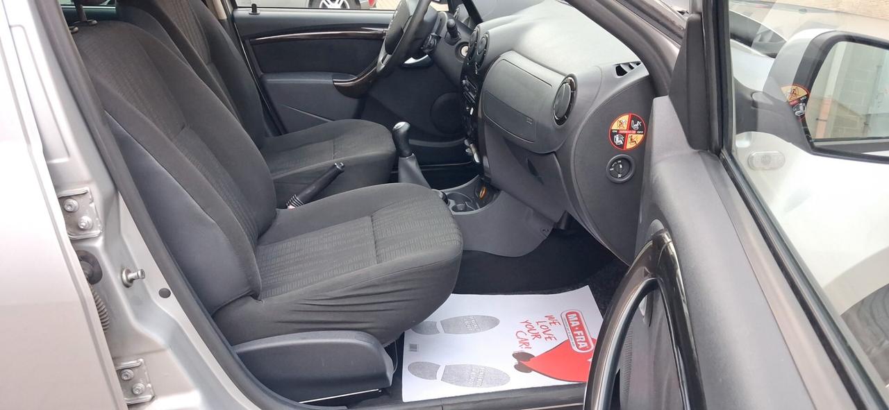 Dacia Duster 1.6 Lauréate Gancio traino