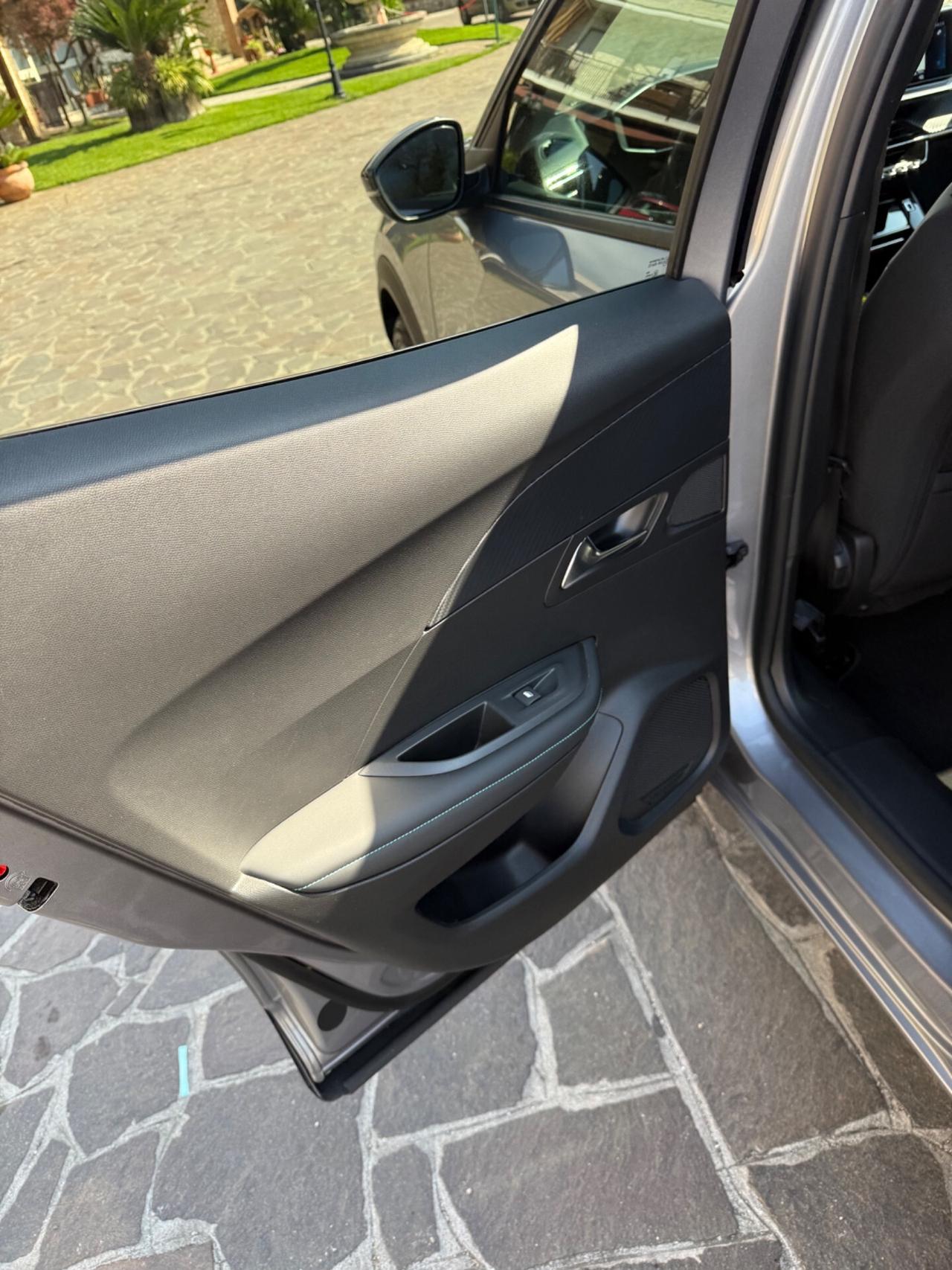 Peugeot 2008 BlueHDi 130 S&S EAT8 Allure uni proprietario