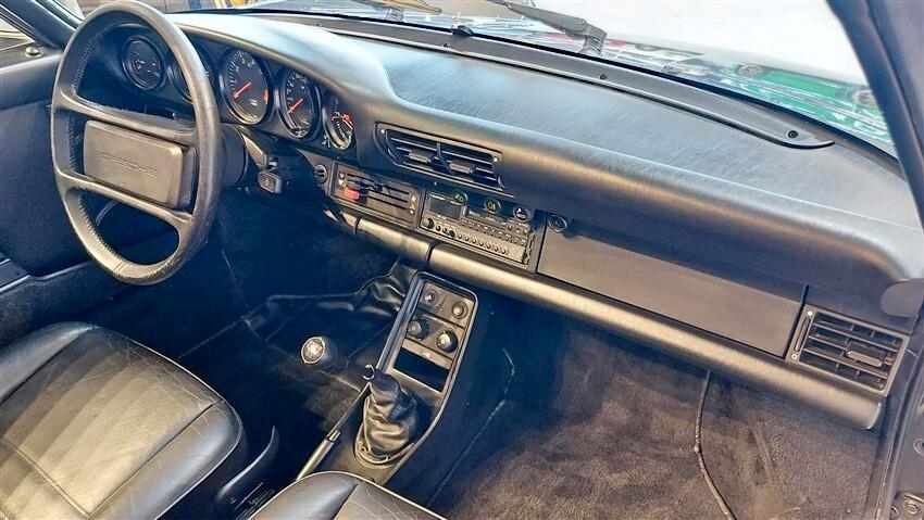 Porsche 911 Carrera 3.2 Targa G50