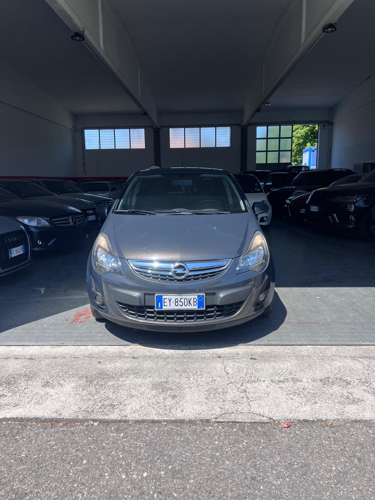 Opel Corsa 1.2 BENZINA/ GPL-2015-NEOPATENTATI