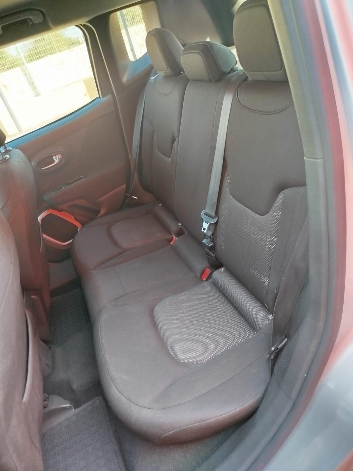 Jeep Renegade 1.6 Mjt 120 CV Longitude