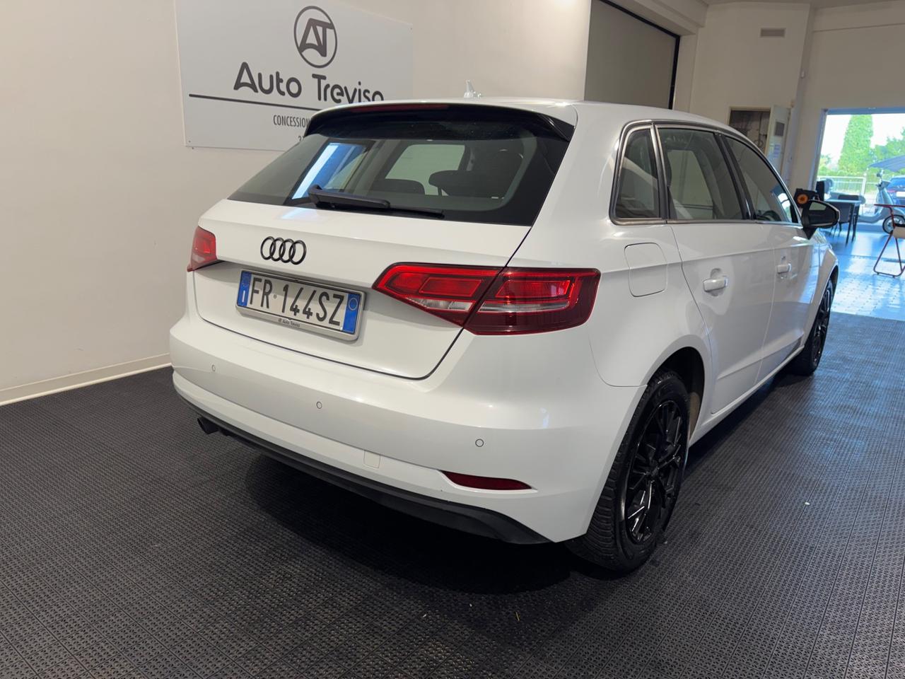 Audi A3 SPB 1.6 TDI 116 CV S tronic Business NEOPATENTATI!!