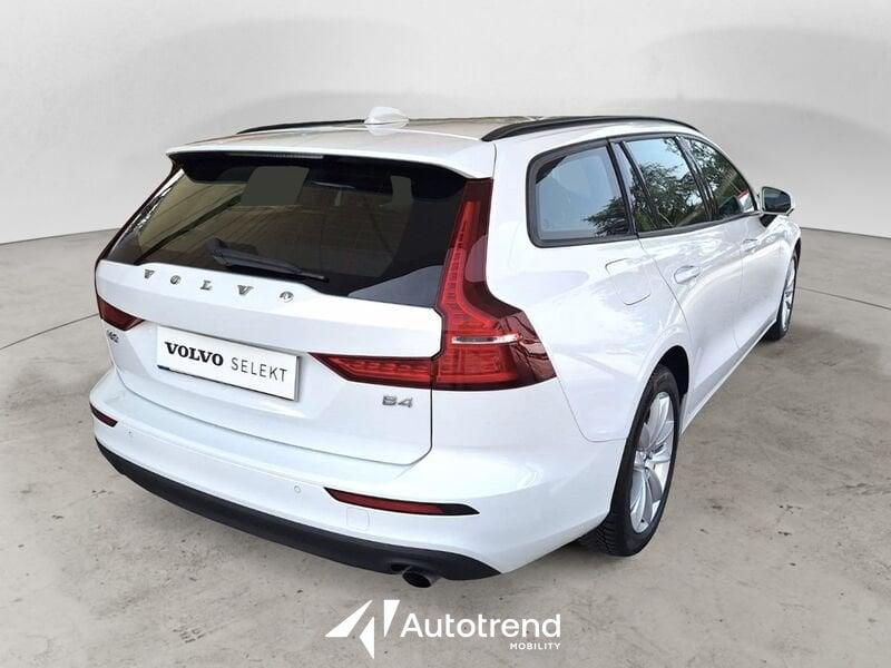 Volvo V60 B4 197+14 CV Mild Hybrid Diesel Automatica Momentum Business