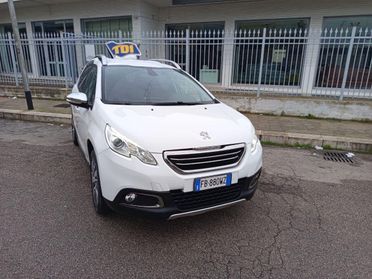 PEUGEOT 2008 BlueHDi 100 Allure - 2016