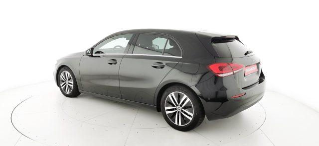 MERCEDES-BENZ A 180 d Business Extra auto