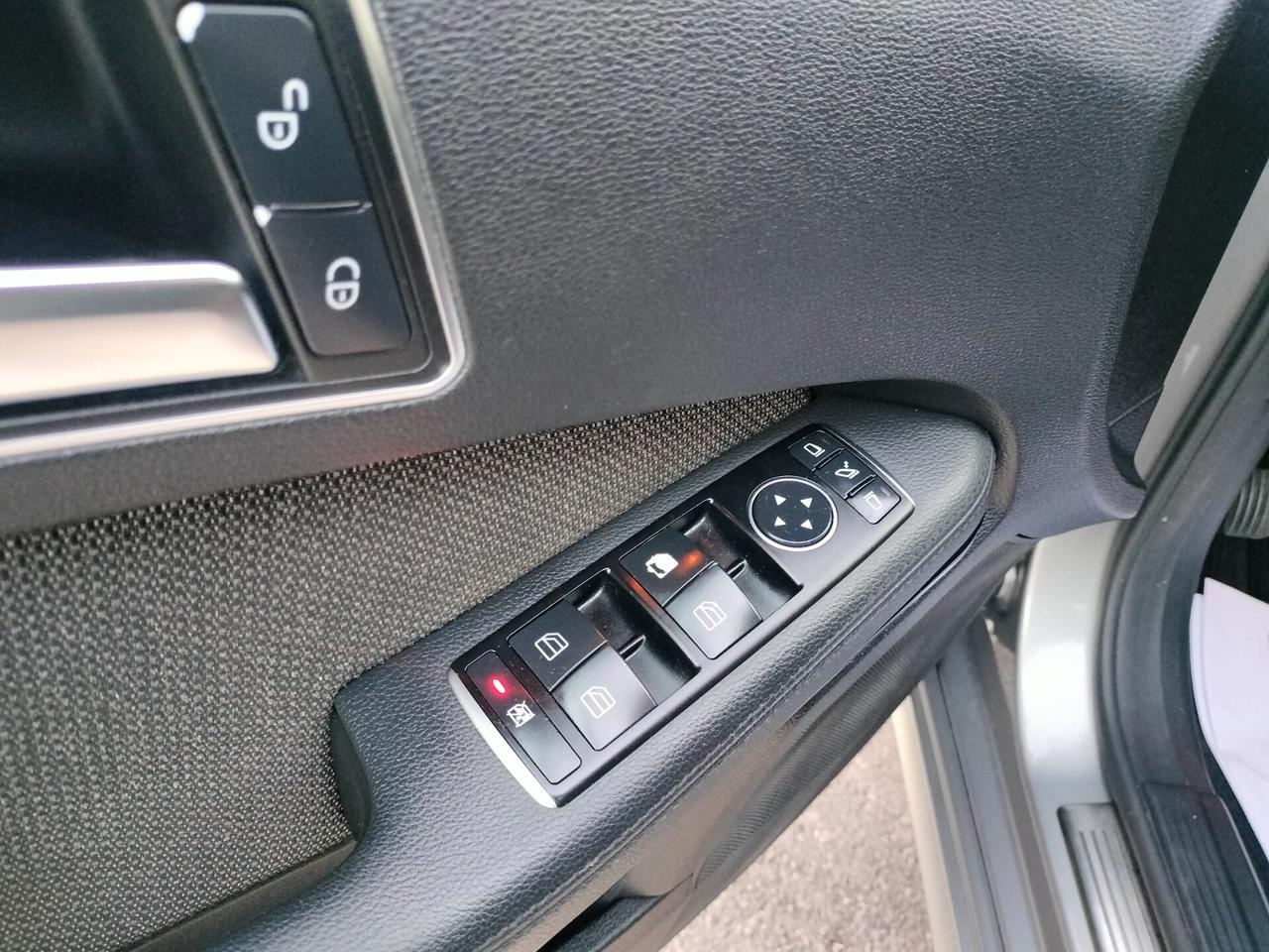 Mercedes-benz E 220 CDI BlueEFFICIENCY Avantgarde 156.000km