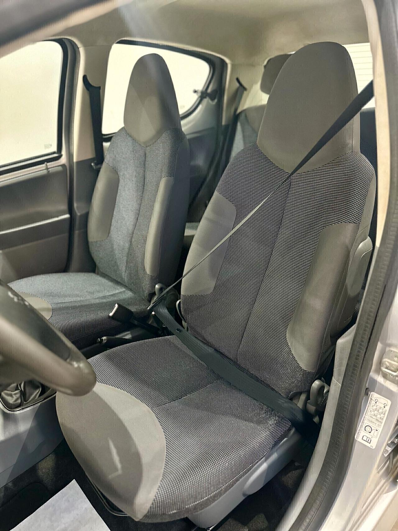 Peugeot 107 1.0 68CV 5p. Plaisir