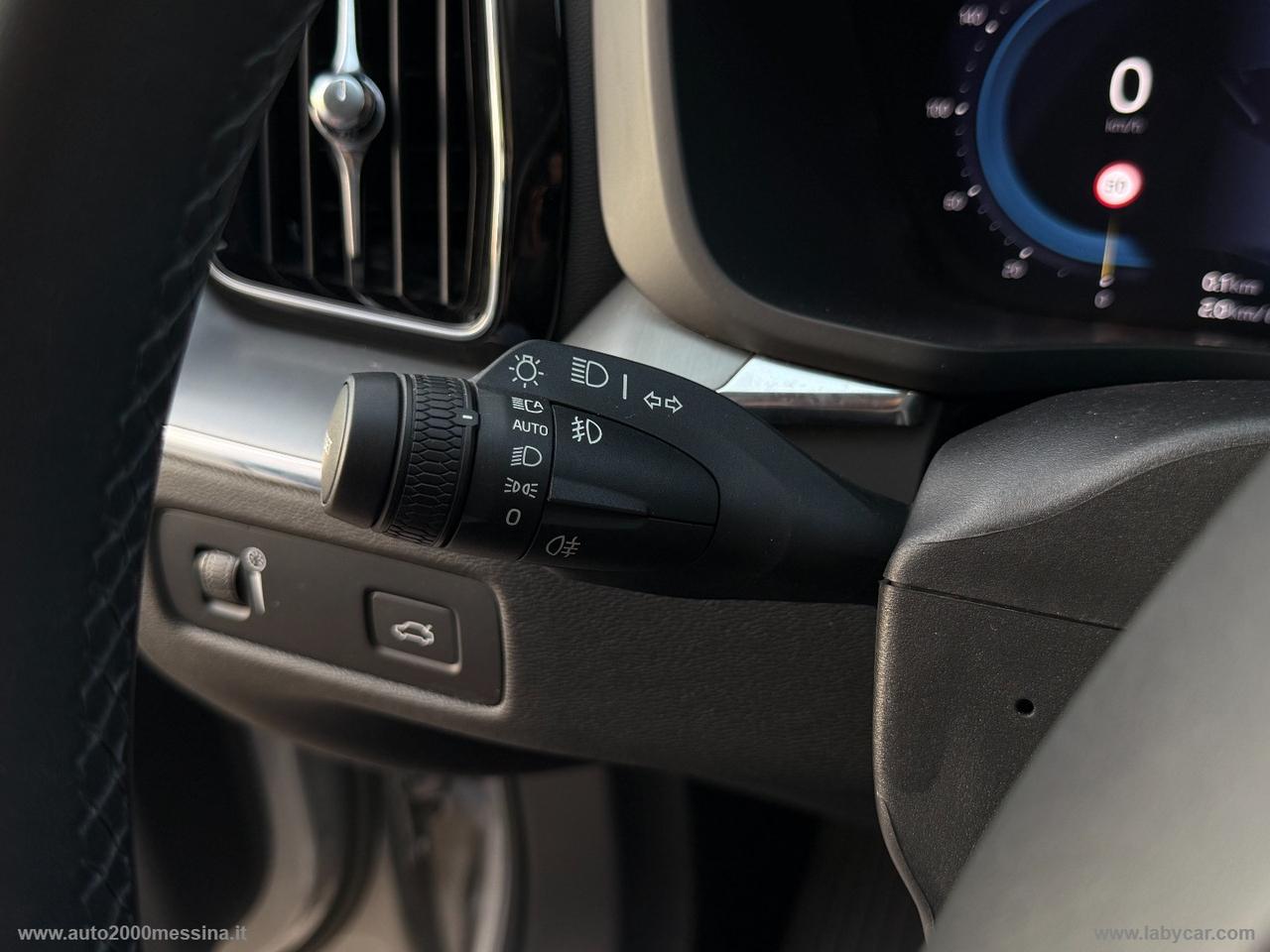 VOLVO XC60 B4 (d) AWD Geartronic Momentum Pro