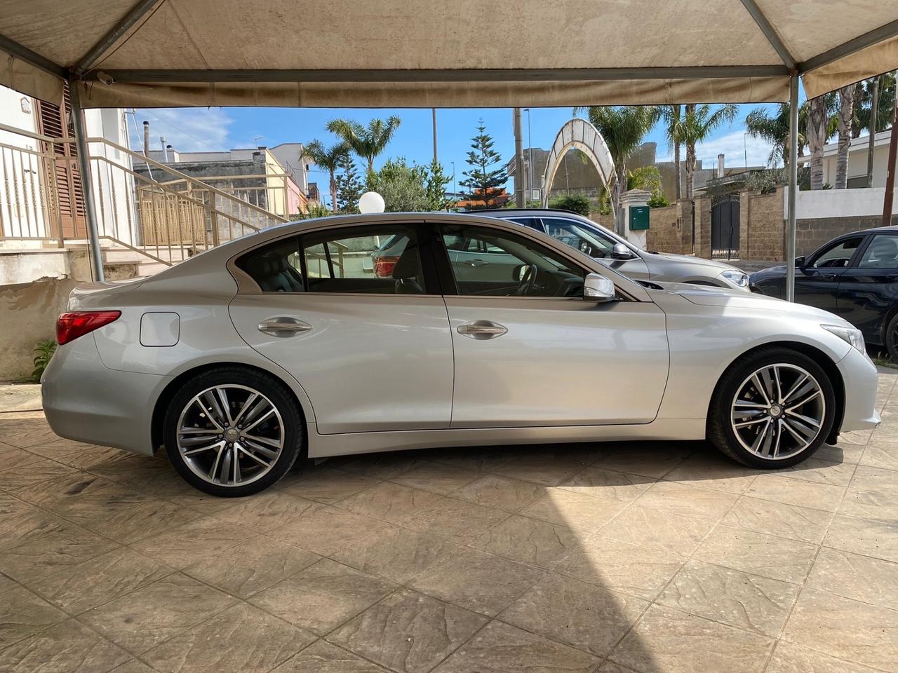 Infiniti Q50 2.2 diesel Sport