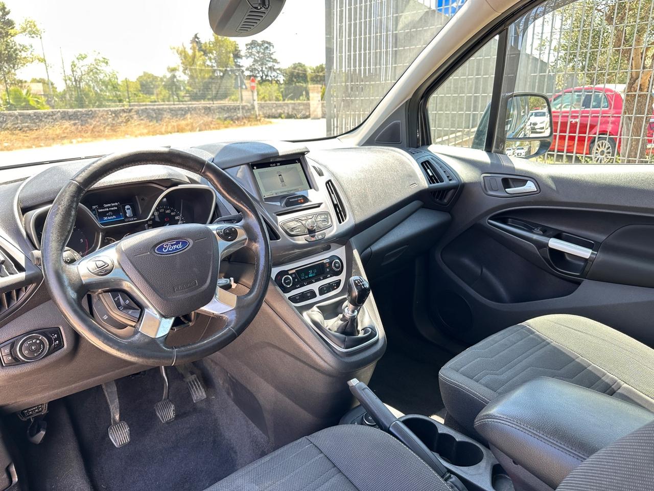 Ford Gran Tourneo Connect Titanium-2017 TETTO/NAVI/19"