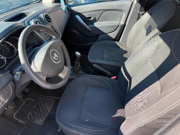 Dacia Sandero II 2013 DACIA SANDERO 1.5 dci Laurea