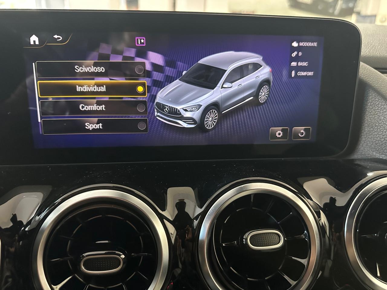 Mercedes-benz GLA 45 AMG 35 4Matic