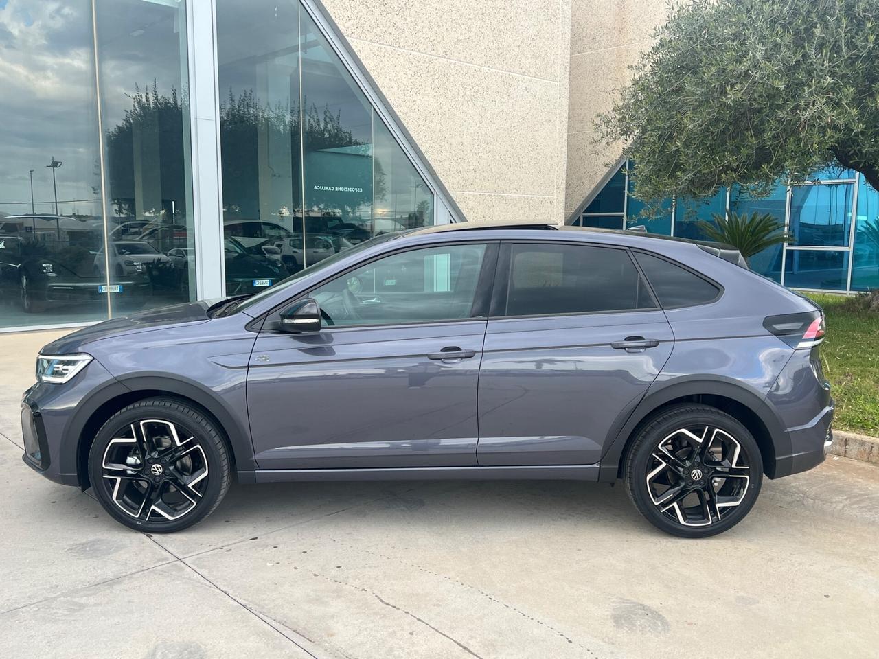 Volkswagen Taigo 1.0 TSI 115 CV R-Line Plus possibilità noleggio no scoring