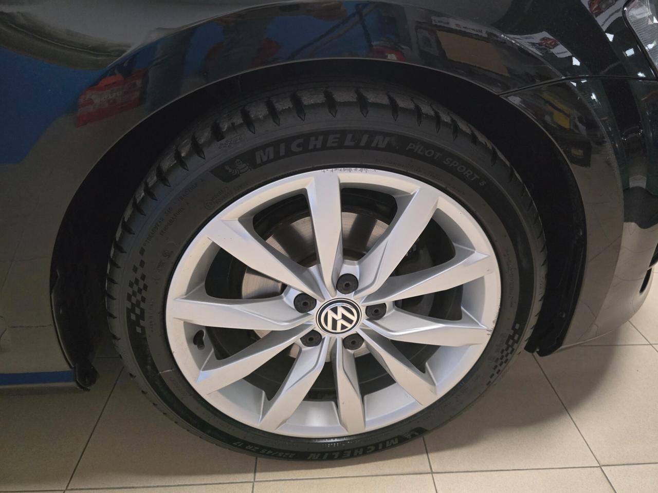 Volkswagen Golf 1.6 TDI 110 CV 5p. Highline BlueMotion Technology