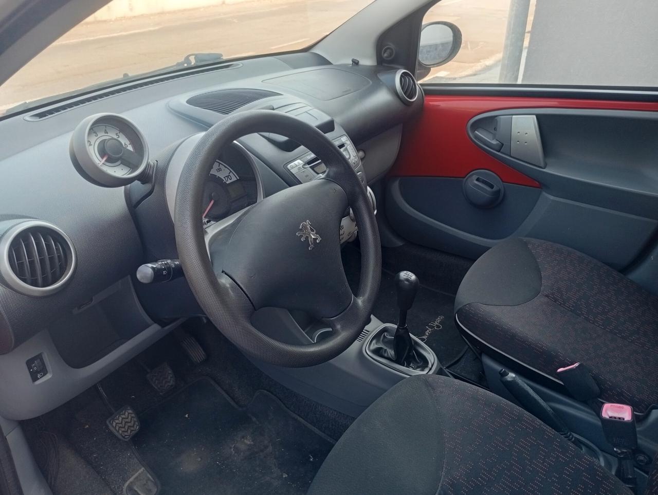 Peugeot 107 1.4 HDi 5p. Sweet Years