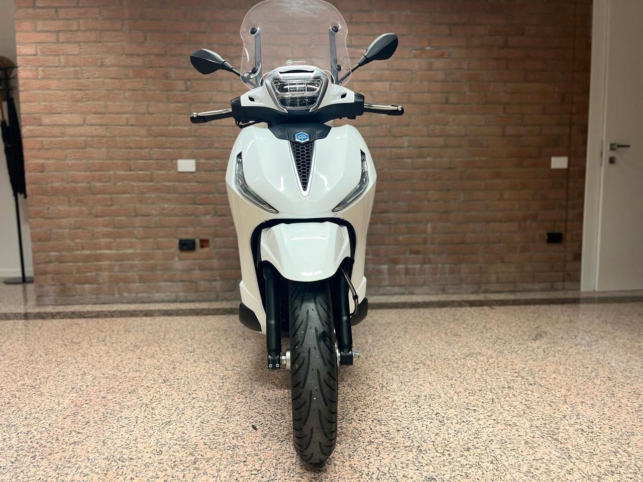 Piaggio Beverly 400 HPE