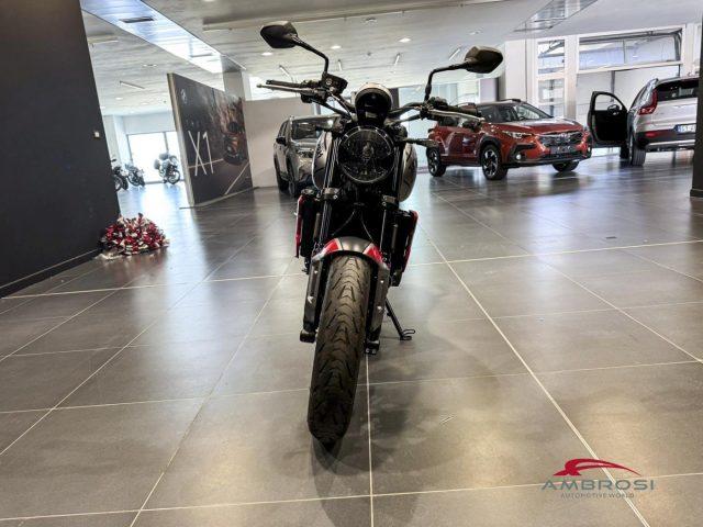 TRIUMPH Trident 660