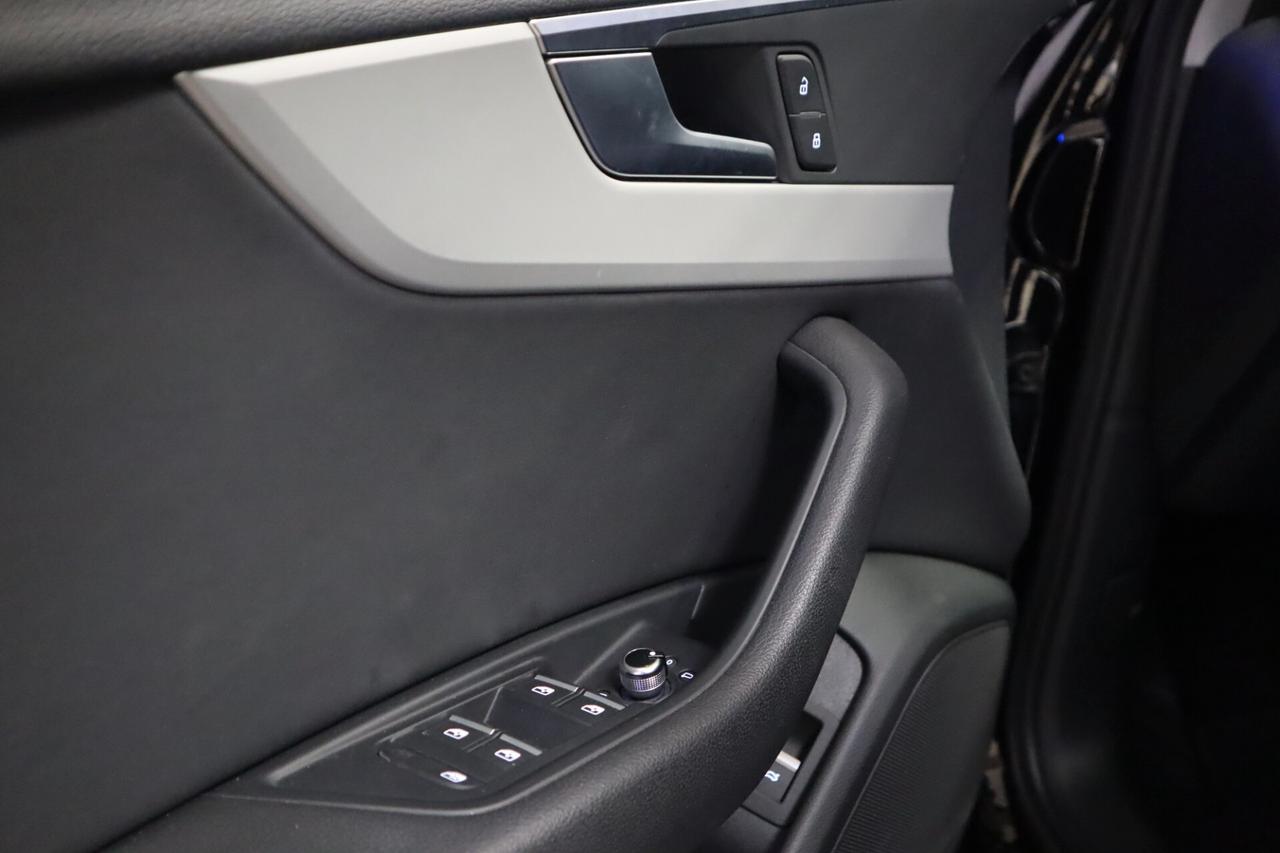 Audi A4 Avant 30 TDI/136 CV S tronic