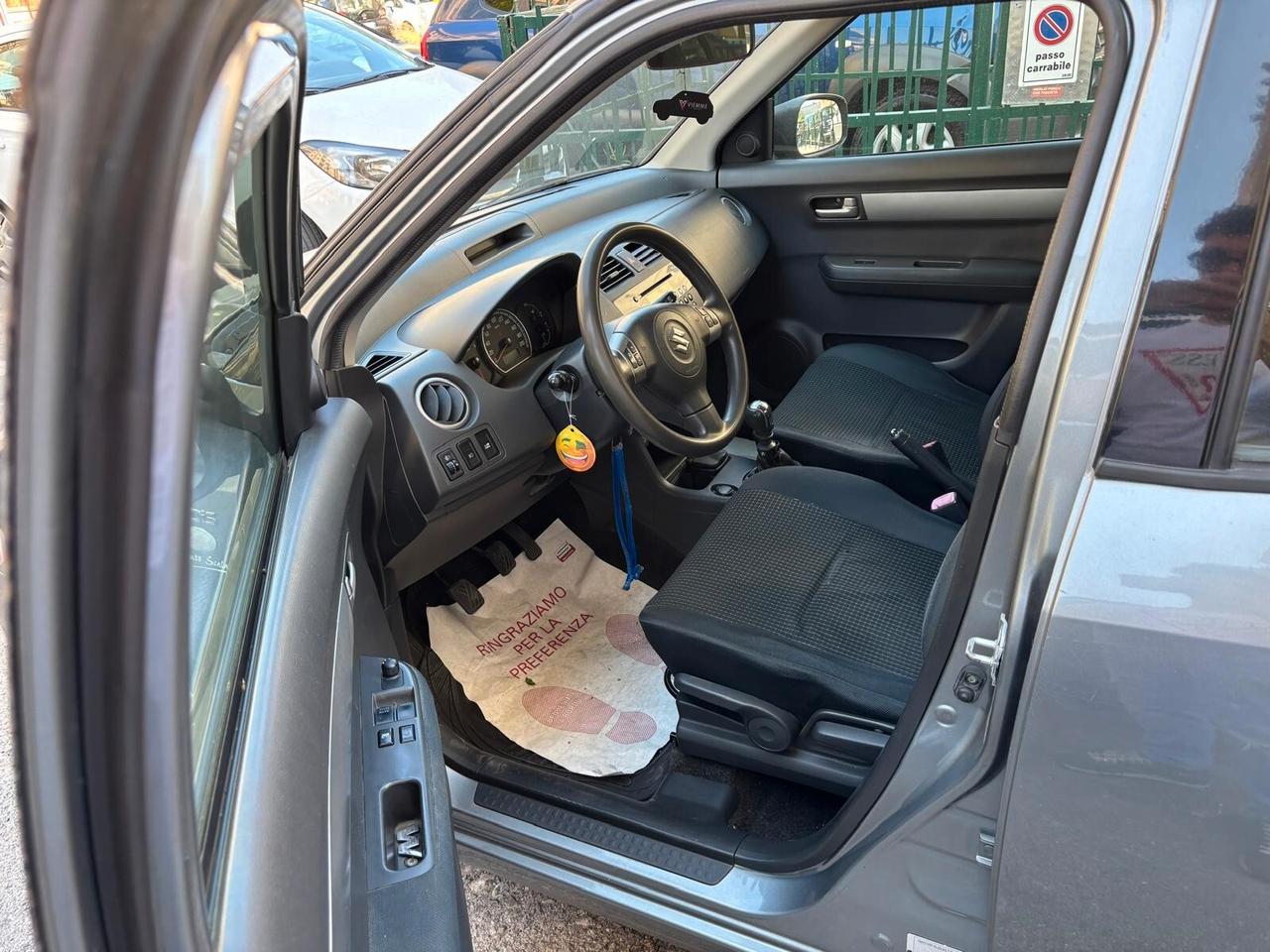 Suzuki Swift 1.3 DDiS 5p. GLX