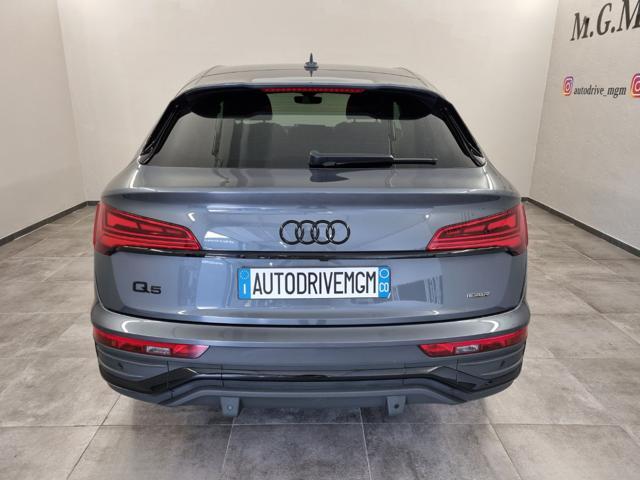 AUDI Q5 40 TDI 204 CV quattro Identity Black SLINE STRONIC