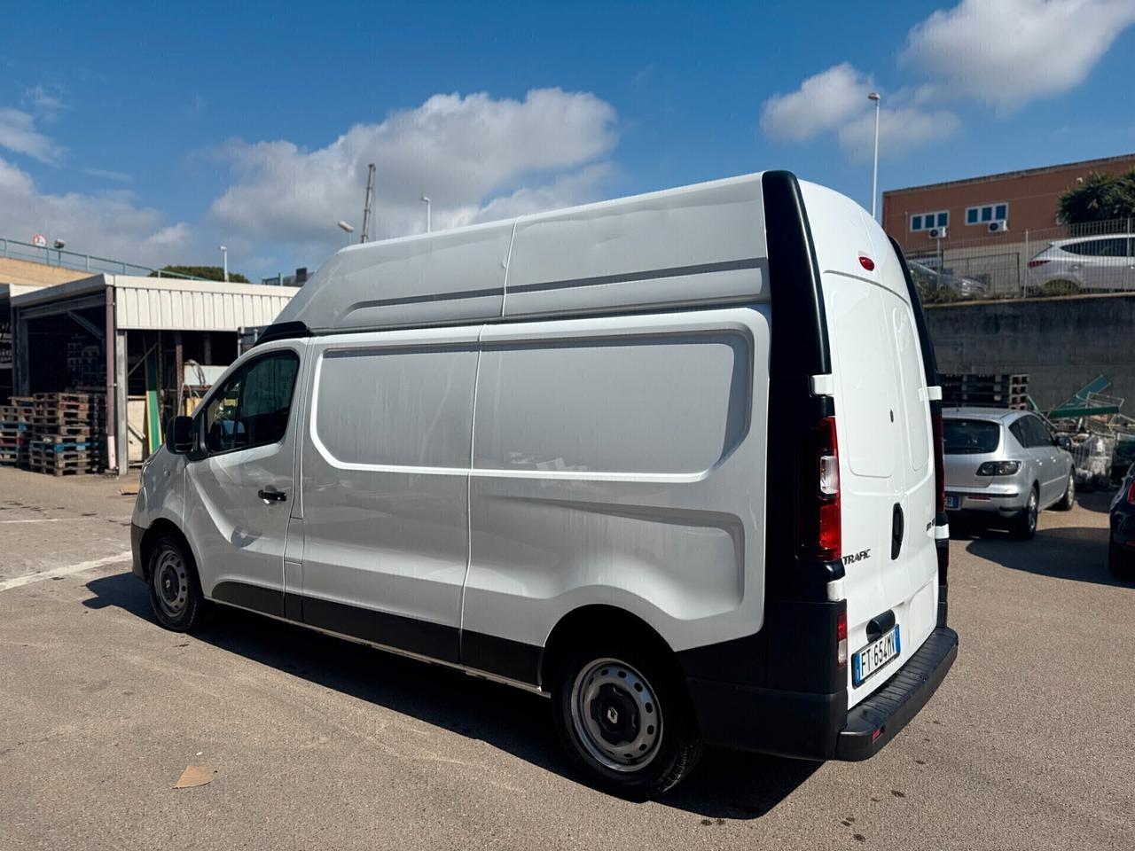 RENAULT TRAFIC T29 TETTO ALTO- FINANZIABILE