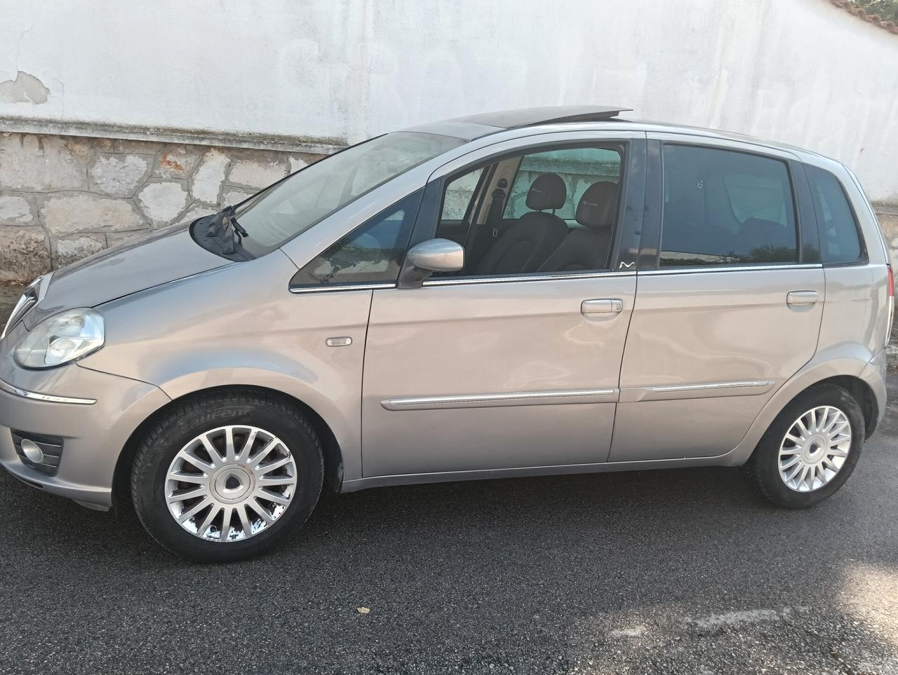 Lancia MUSA 1.3 Multijet 16V 90 CV Oro Plus TETTO UNIPROP. VETRINA