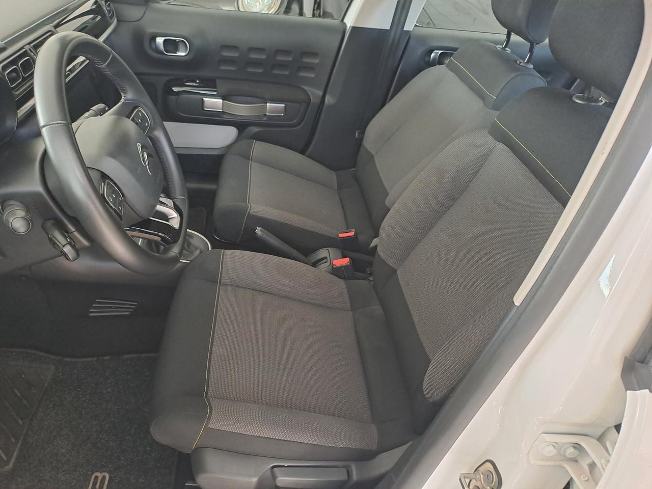 Citroen C3 1.2 Benzina 110cv EAT6 Shine km 51365