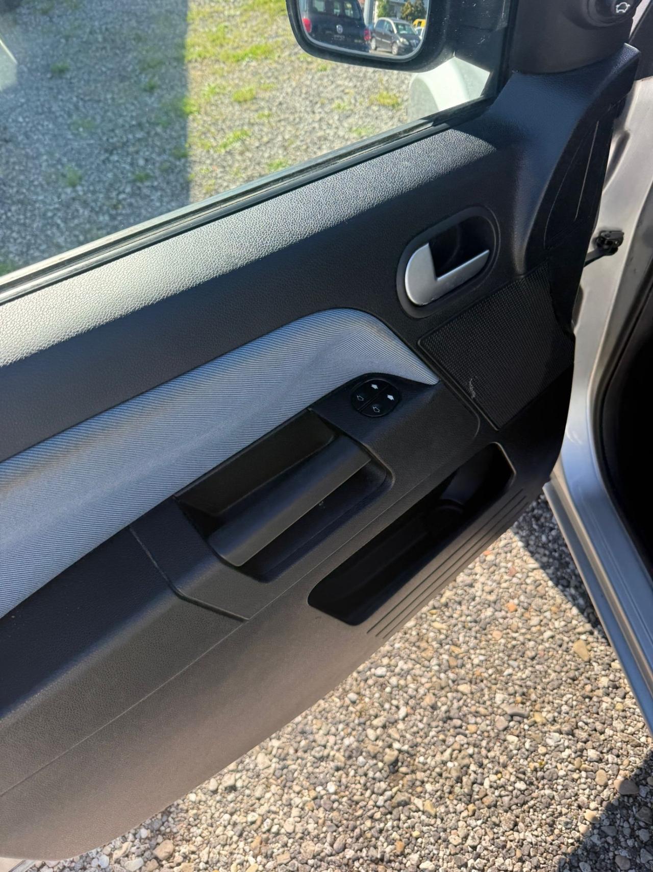 Ford Fusion 1.4 16V 5p. Leather