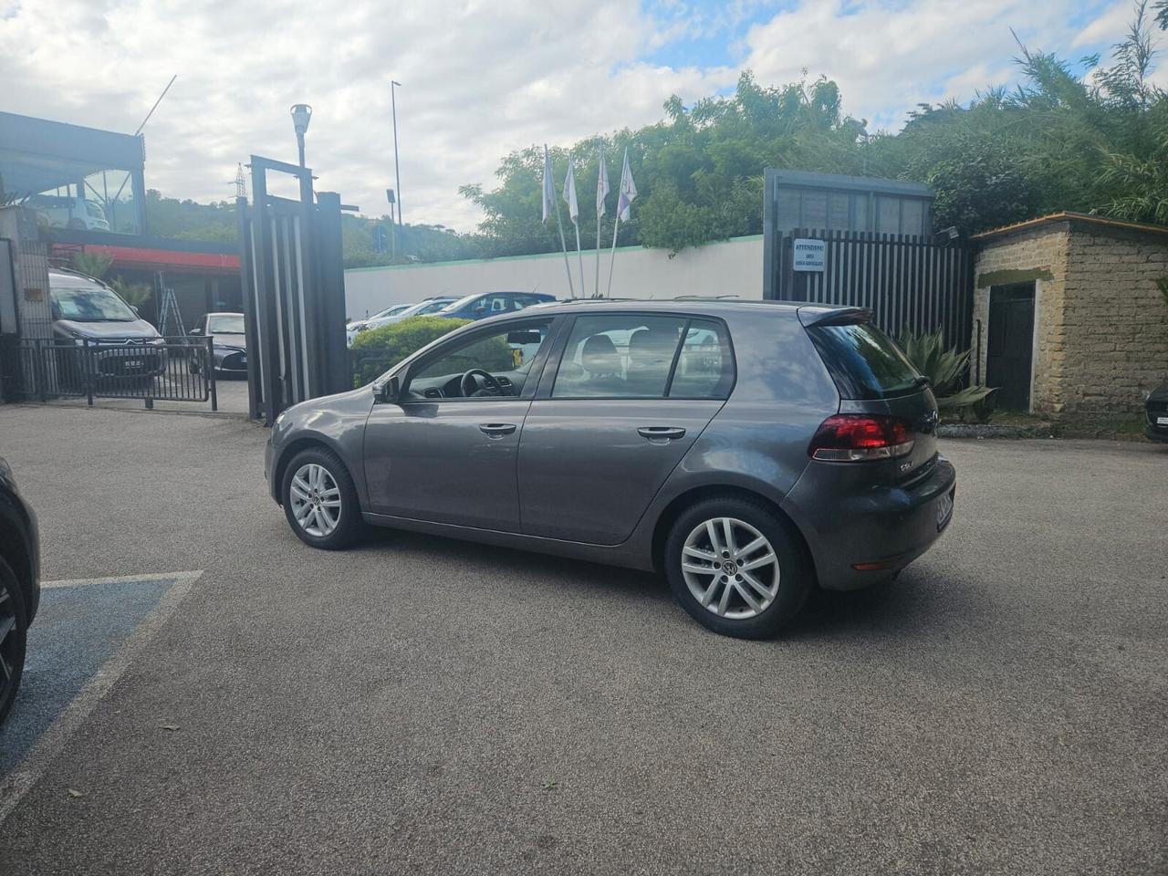 Volkswagen Golf 1.6 TDI DPF DSG 5p. Highline