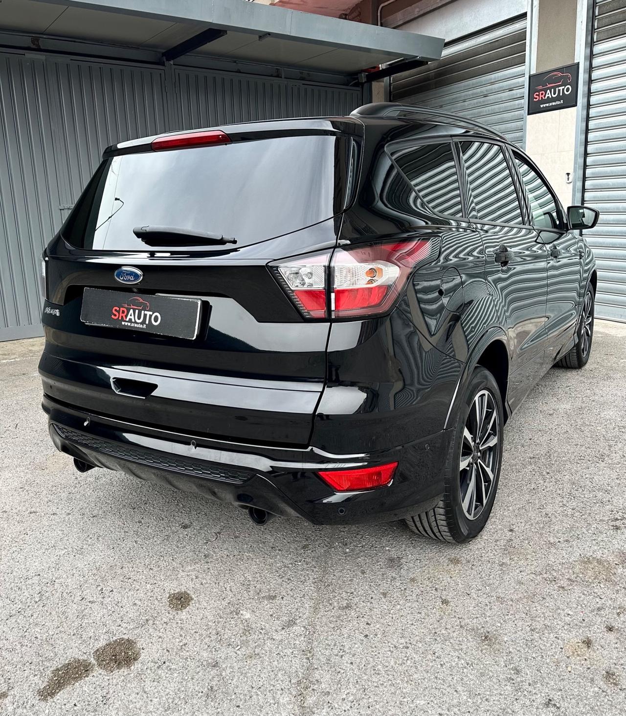 Ford Kuga 1.5 TDCi 120cv S&S 2WD ST-Line