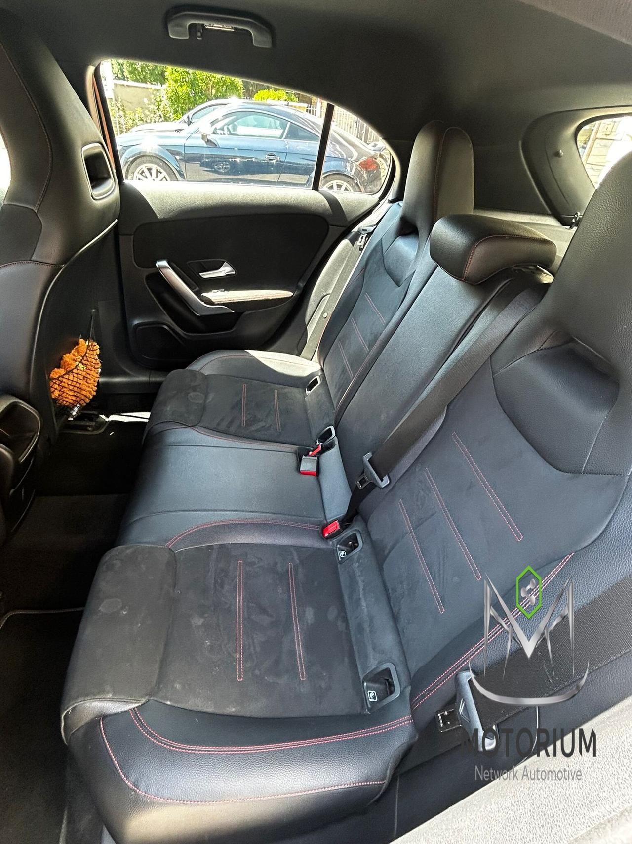 Mercedes-Benz A180 Premium AMG