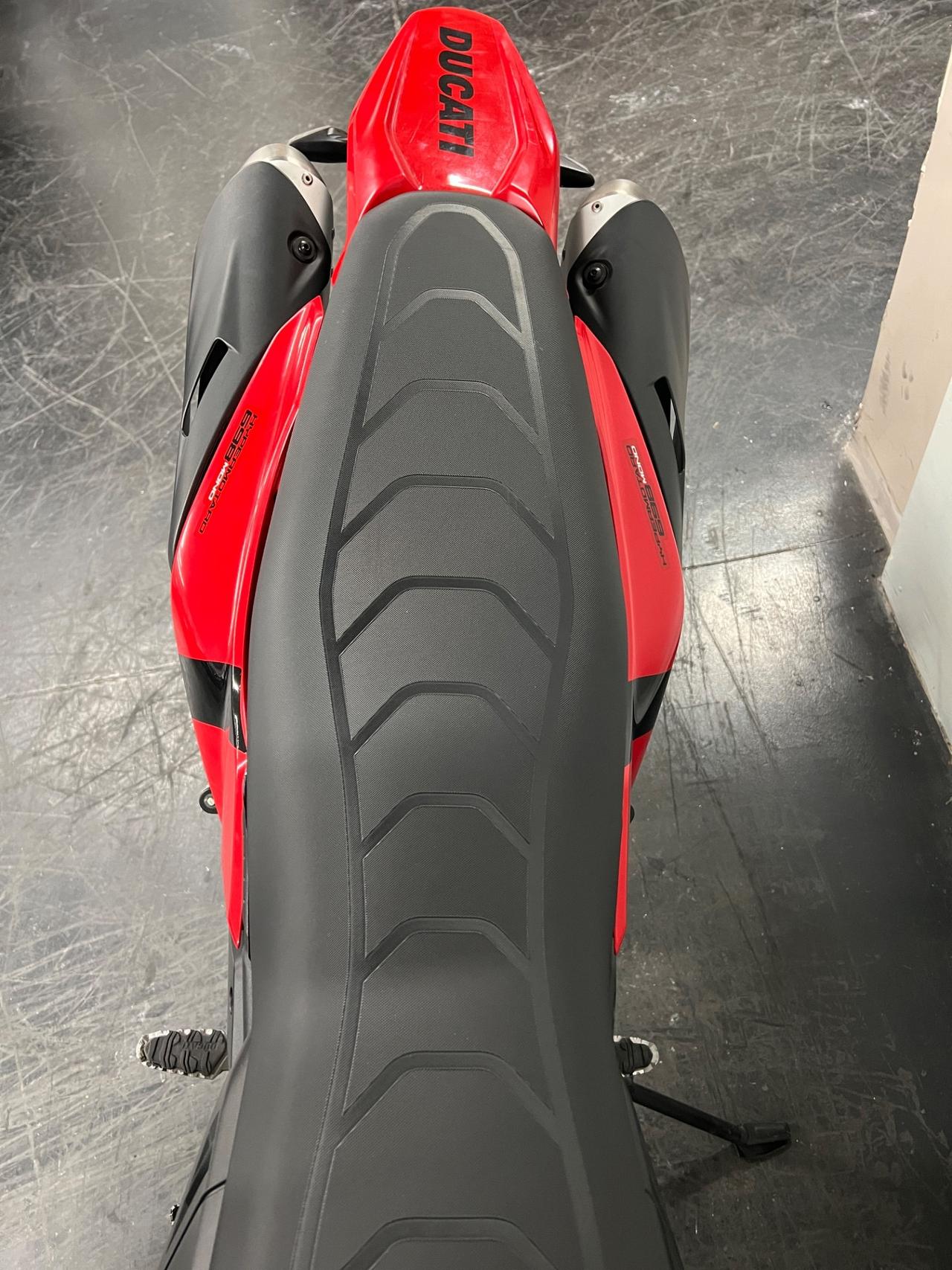 Ducati Hypermotard 698 MONO