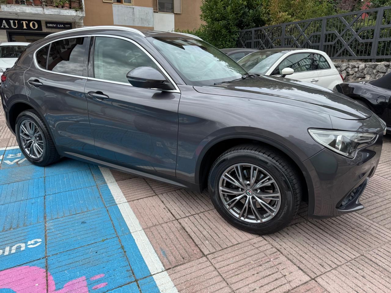 Alfa Romeo Stelvio 2.2 Turbodiesel 210 CV AT8 Q4 Executive