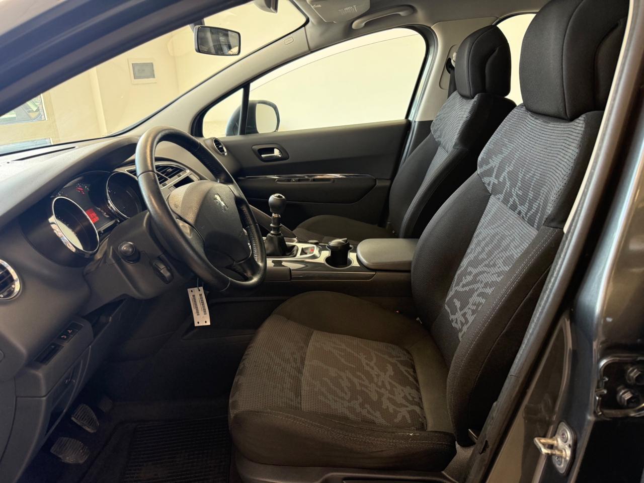 Peugeot 3008 1.6 HDi 110CV Business
