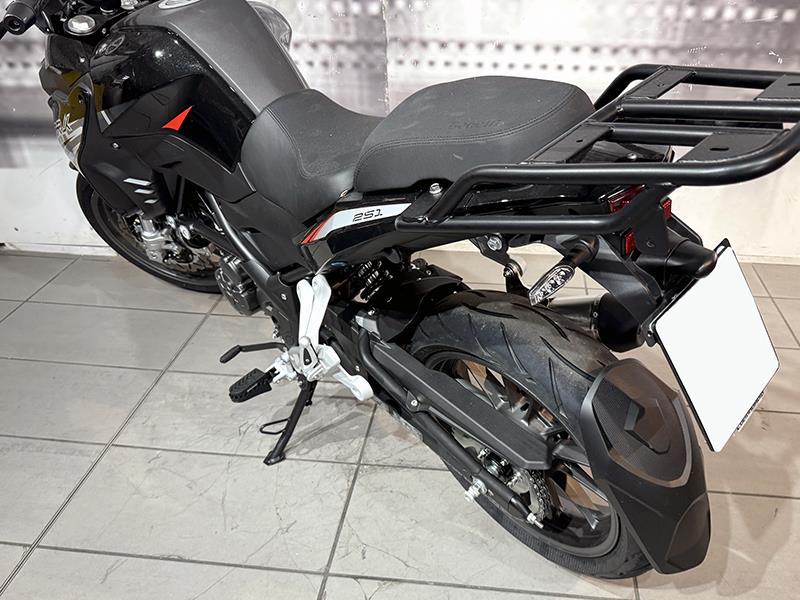 Benelli TRK 251