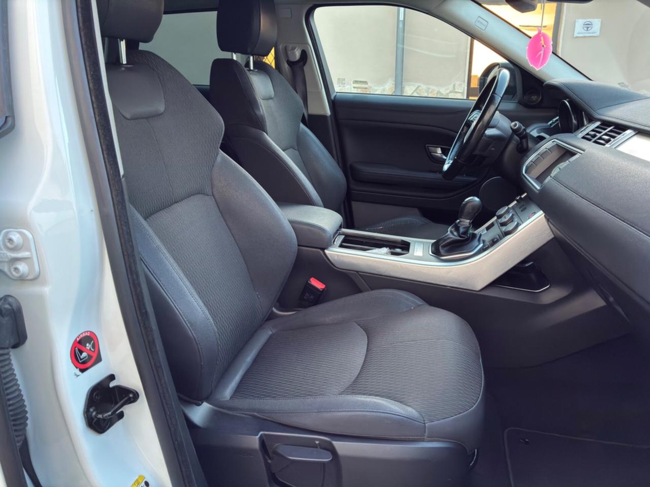 Land Rover Range Evoque 2.0 eD4 5p. SE