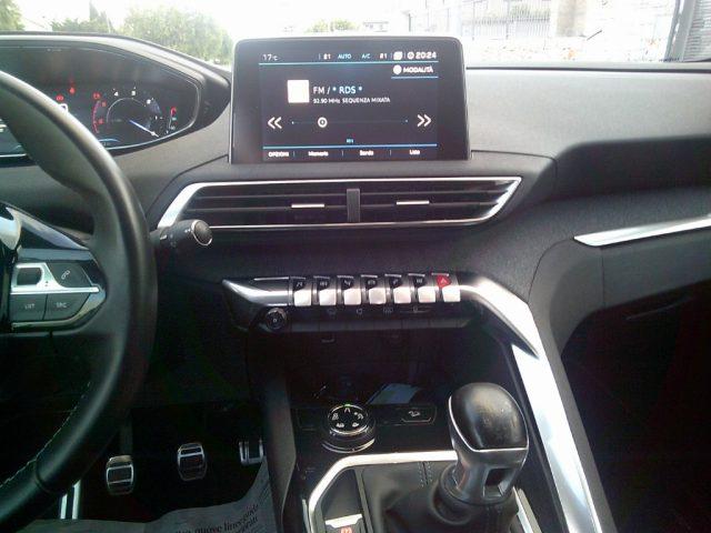 PEUGEOT 5008 BlueHDi 130 S&S Crossway