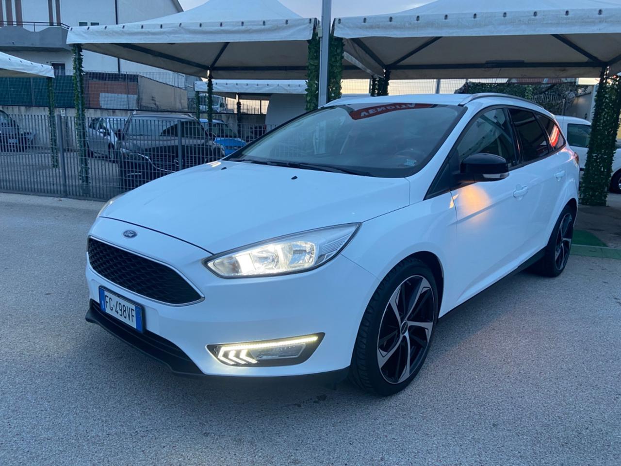 Ford Focus 1.5 TDCi 95 CV SW nuova garanzia12