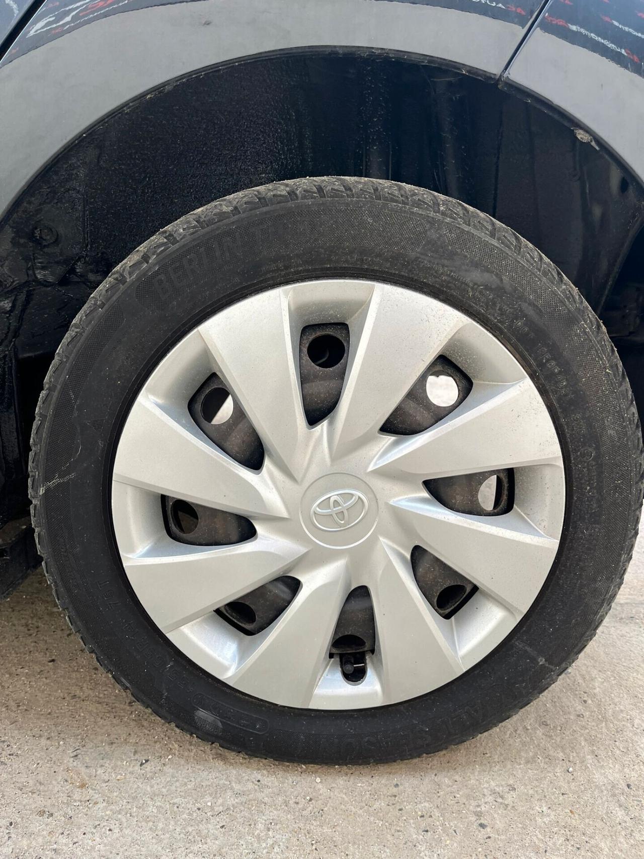 Toyota Aygo 1.0 12V VVT-i 5 porte Active Connect