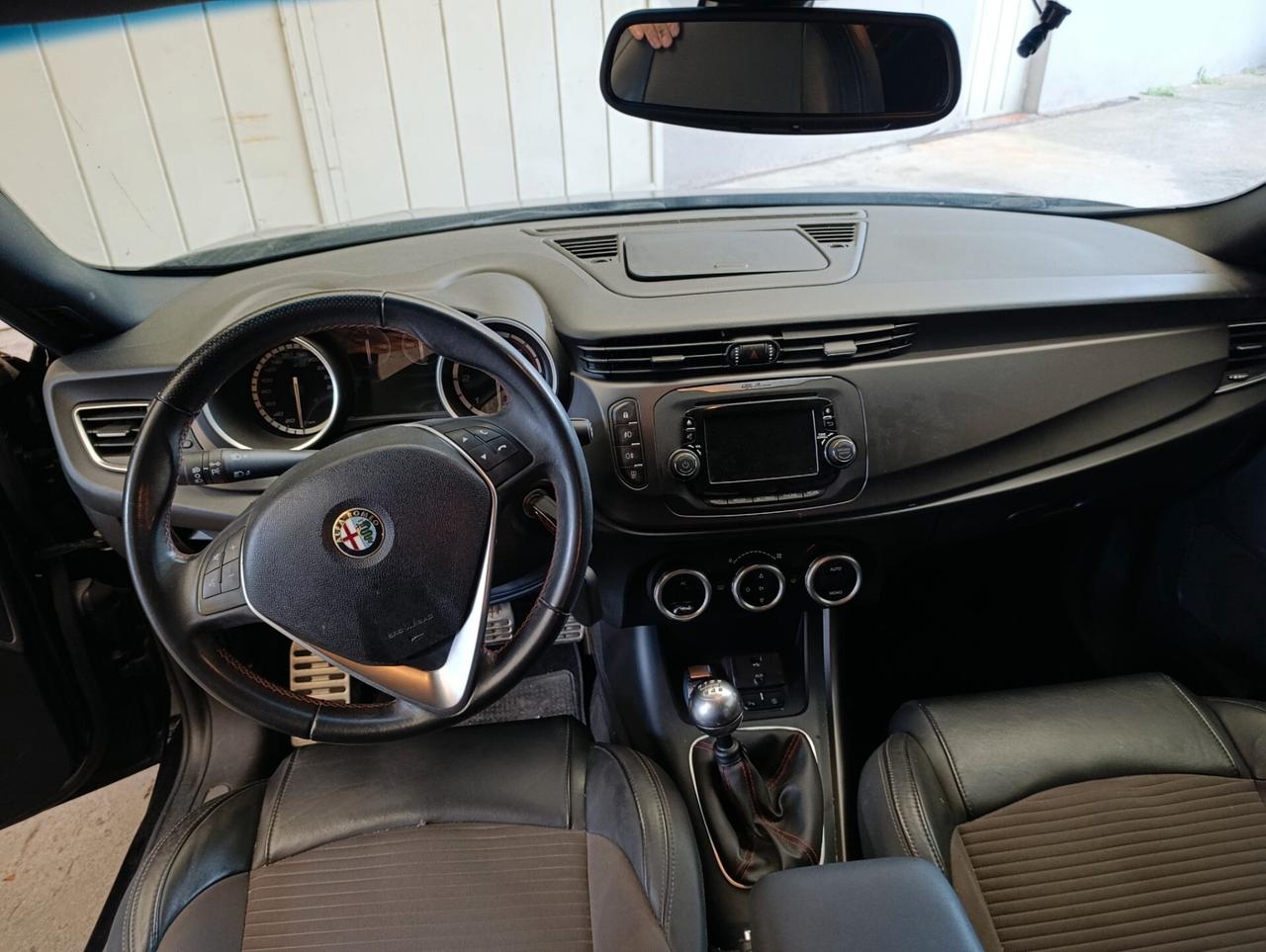 Alfa Romeo Giulietta 1.6 JTDm-2 105 CV Distinctive