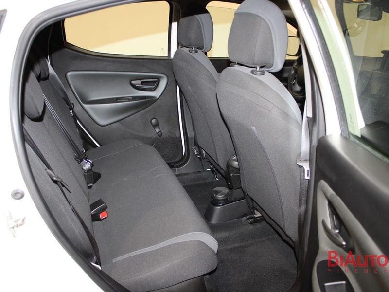 Lancia Ypsilon 1.3 MJT 16V 95 CV 5 porte S&S Silver