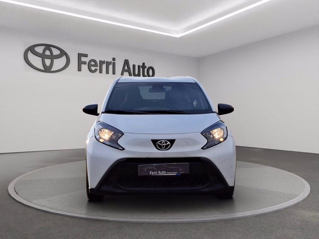 TOYOTA Aygo x 1.0 active 72cv del 2025