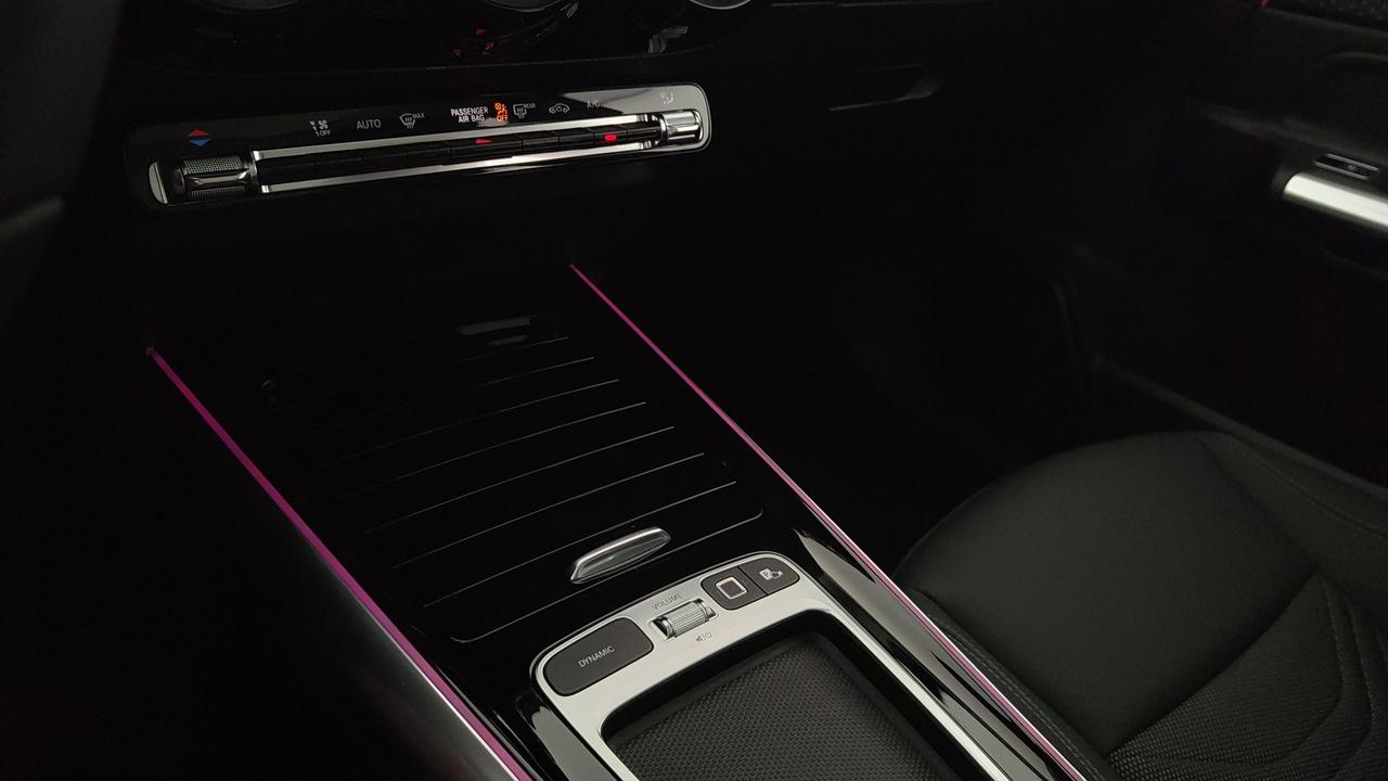 Mercedes-Benz GLA 200 d automatic
