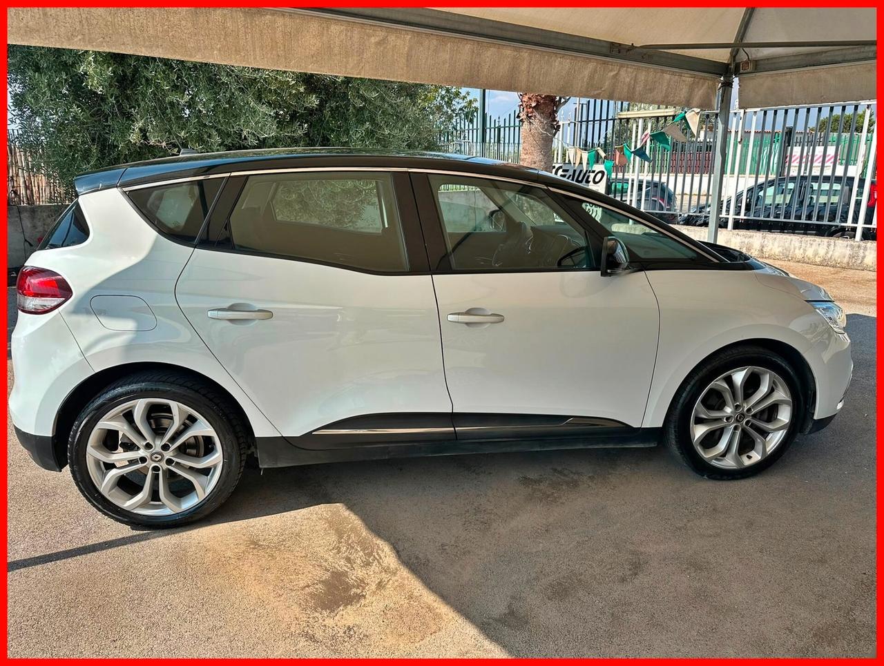 Renault Scenic Scénic Blue dCi 120 CV Initiale Paris